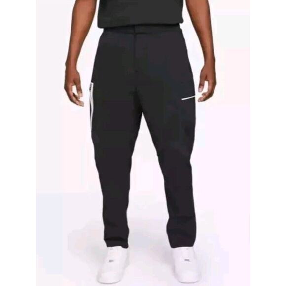Nike Sportswear Style Essentials Black Utility Cargo Pant Men's Sz 38 DM6681-010